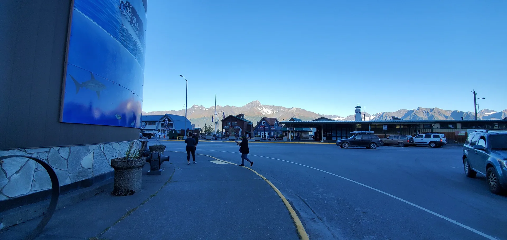 Walk from Cruise or Drive from Lodge to Chinooks Seafood