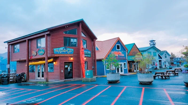 Lunch & Free Time: Downtown Seward 