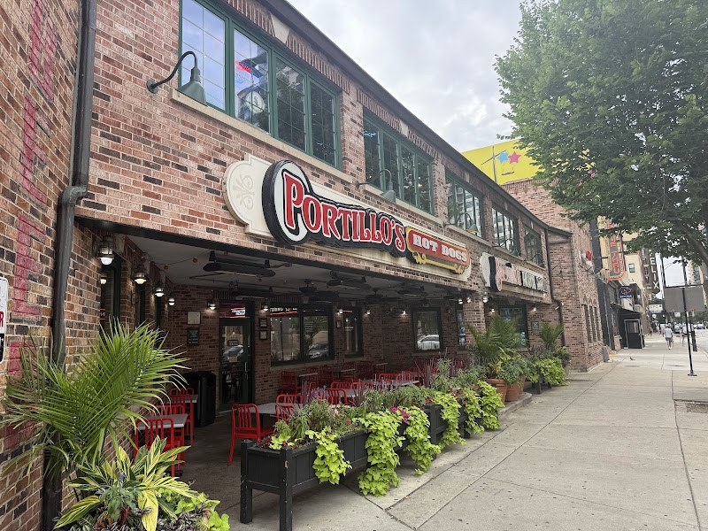 Chicago-Style Lunch — Portillo's